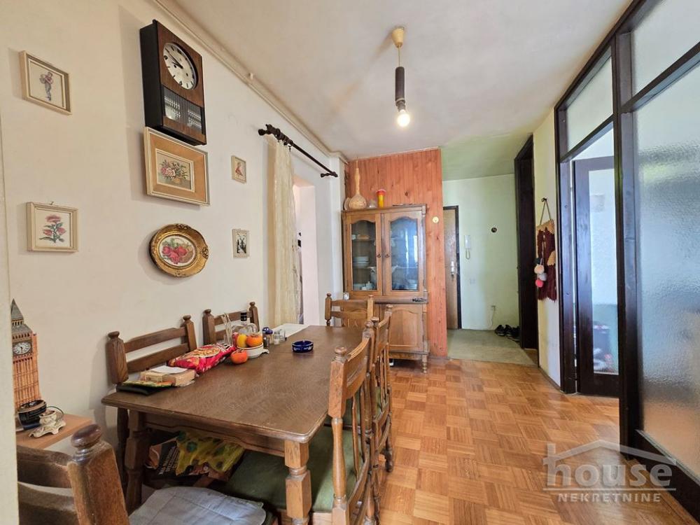 Slika 4 - Stan,NOVI SAD,BULEVAR,kv: 74.00, € 160000, ID: 1062621