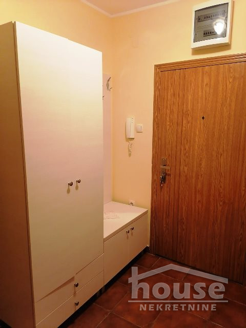 Slika 3 - Stan,NOVI SAD,BULEVAR EVROPE,kv: 31.00, € 97850, ID: 1054190