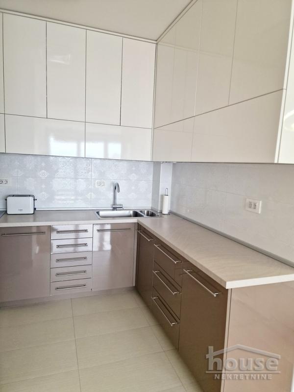 Slika 11 - Stan,NOVI SAD,CENTAR,kv: 105.00, € 509850, ID: 1063091