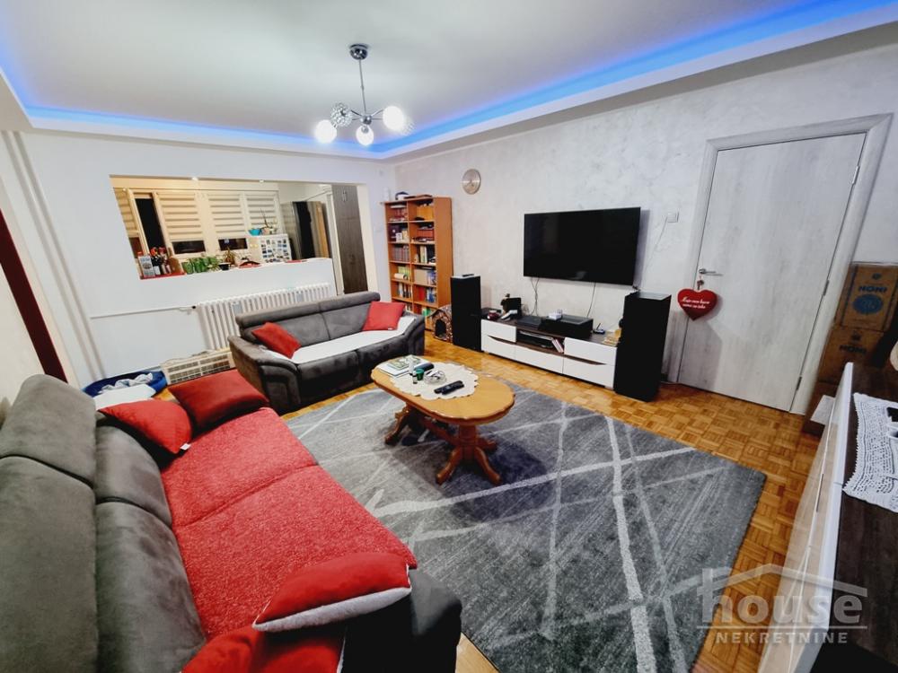 Slika 2 - Stan,NOVI SAD,BULEVAR,kv: 95.00, € 236900, ID: 1060061