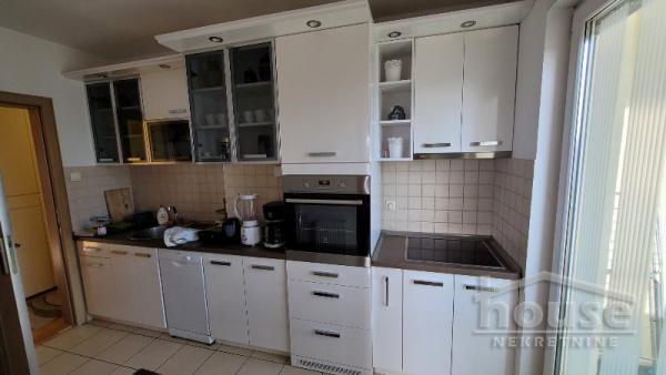 Slika 4 - Stan,NOVI SAD,BULEVAR EVROPE,kv: 60.00, € 154500, ID: 1058517