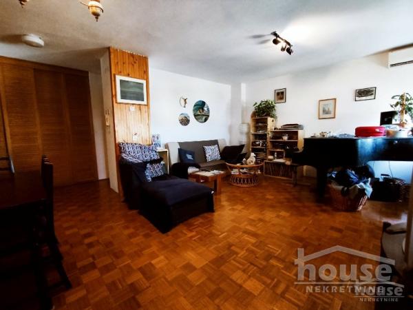 Slika 4 - Stan,NOVI SAD,BULEVAR,kv: 94.00, € 213000, ID: 1056172