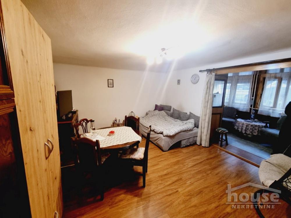 Slika 1 - Stan,NOVI SAD,CENTAR,kv: 42.00, € 77250, ID: 1061532
