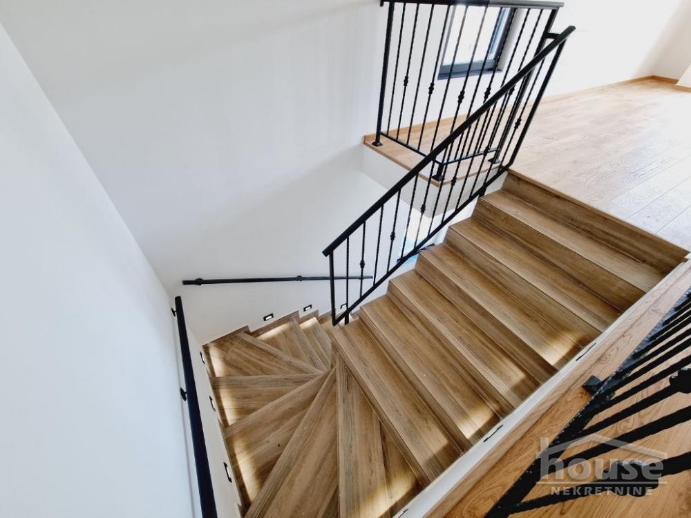 Slika 10 - Stan,PETROVARADIN,ALIBEGOVAC,kv: 92.00, € 165830, ID: 1061574