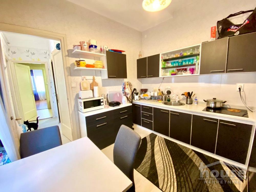 Slika 8 - Stan,NOVI SAD,CENTAR,kv: 88.00, € 257500, ID: 1059841