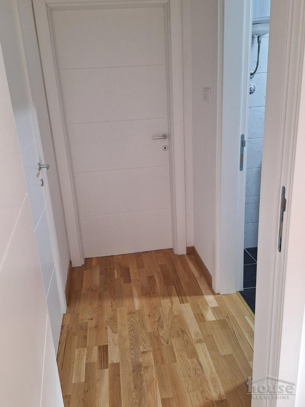 Slika 5 - Stan,PETROVARADIN,CENTAR,kv: 69.00, € 144200, ID: 1059861