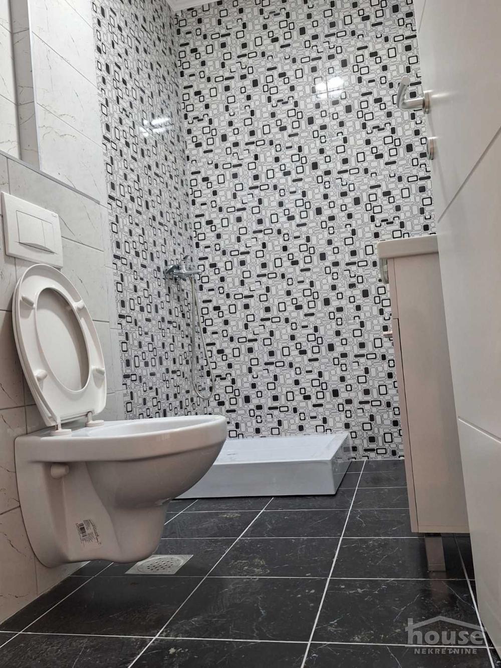 Slika 4 - Stan,PETROVARADIN,CENTAR,kv: 69.00, € 144200, ID: 1059861