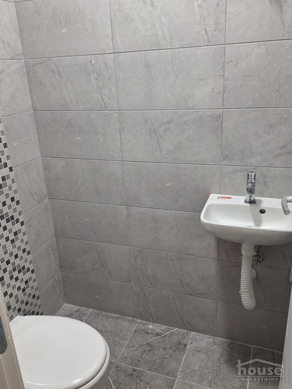 Slika 3 - Stan,PETROVARADIN,CENTAR,kv: 69.00, € 144200, ID: 1059861