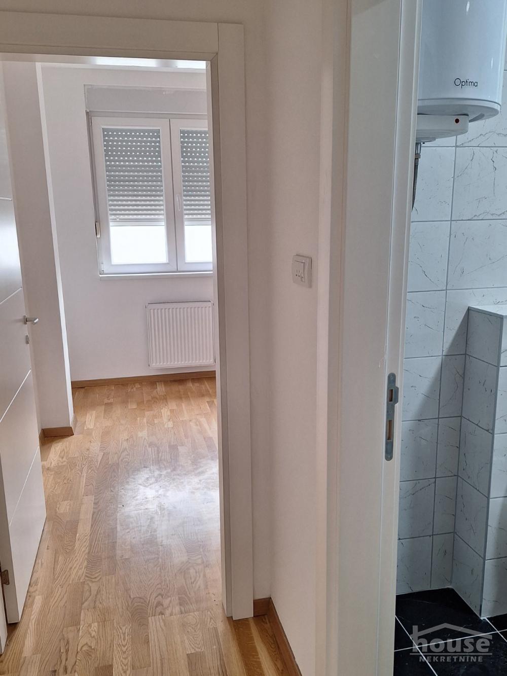 Slika 7 - Stan,PETROVARADIN,CENTAR,kv: 69.00, € 144200, ID: 1059861