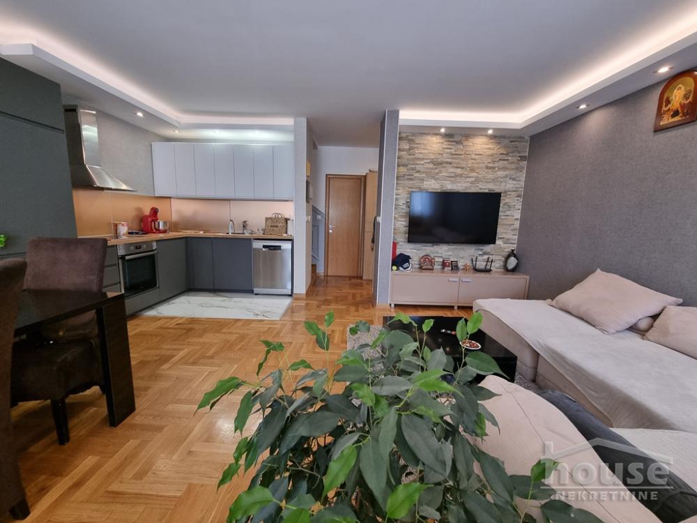 Slika 10 - Stan,NOVI SAD,SOCIJALNO,kv: 86.00, € 213200, ID: 1056359