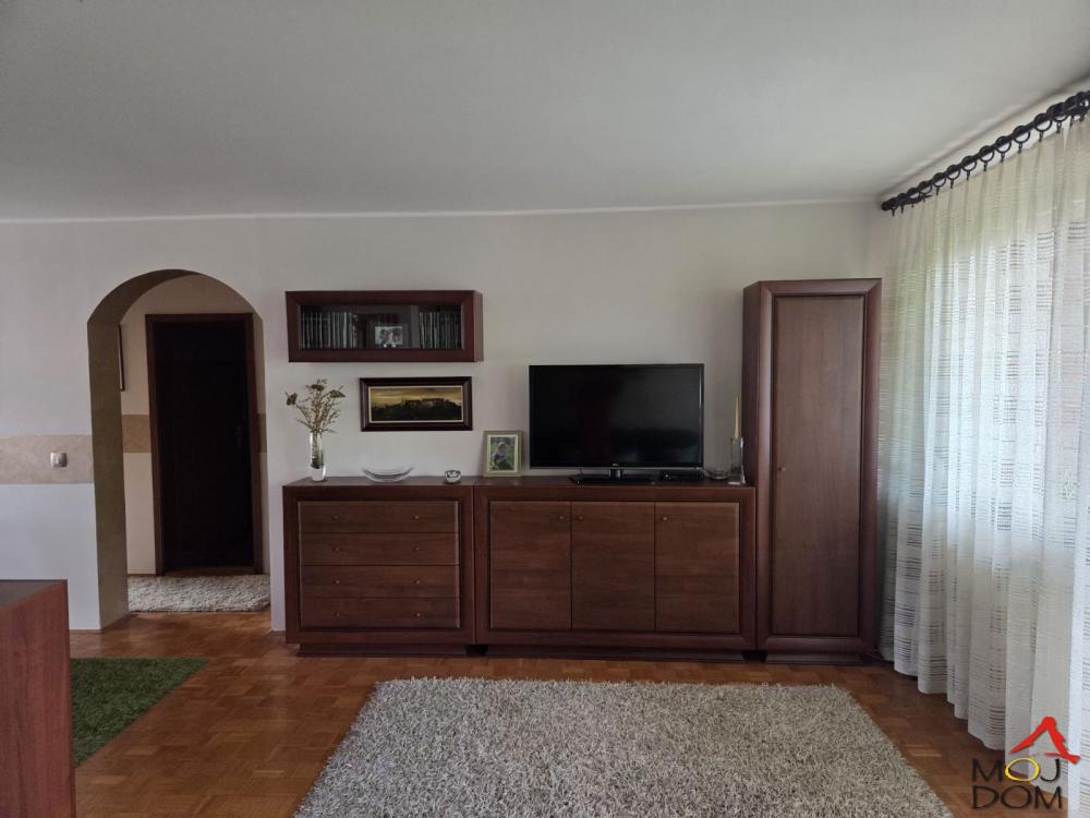 Slika 2 - Stan,NOVI SAD,SOMBORSKI BULEVAR,kv: 83, € 181200, ID: 1030572