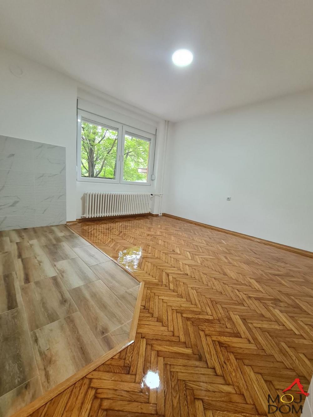 Slika 1 - Stan,NOVI SAD,GRBAVICA,kv: 52, € 144200, ID: 1030472