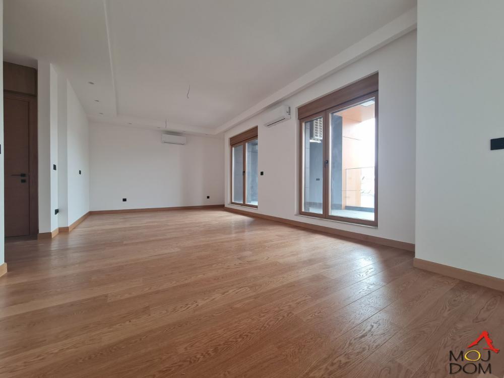 Glavna slika -Stan,NOVI SAD,CARA DUŠANA,kv: 123, € 418900, ID: 1027479