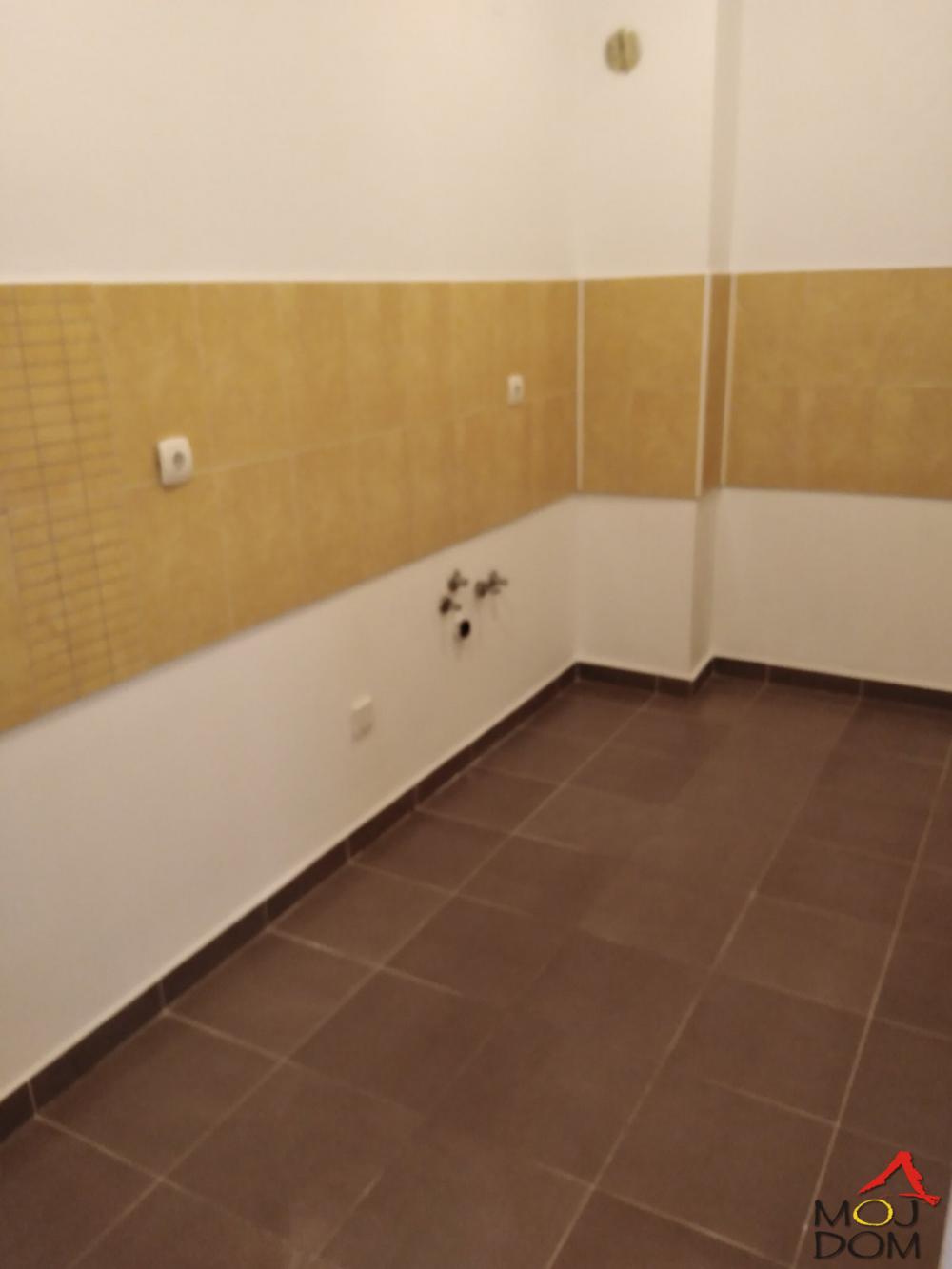 Slika 4 - Stan,NOVI SAD,NOVA DETELINARA,kv: 45, € 139000, ID: 1028964