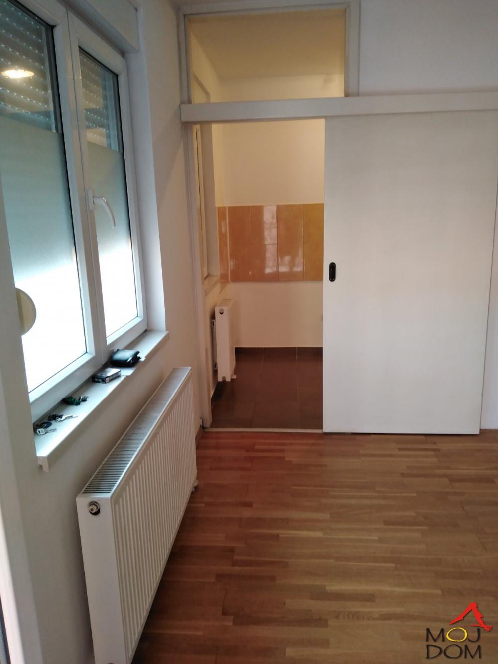 Slika 3 - Stan,NOVI SAD,NOVA DETELINARA,kv: 45, € 139000, ID: 1028964