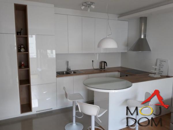 Slika 4 - Stan,NOVI SAD,SAJAM,kv: 60, € 191600, ID: 1029018