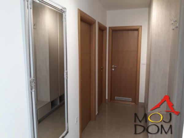 Slika 6 - Stan,NOVI SAD,SAJAM,kv: 60, € 191600, ID: 1029018
