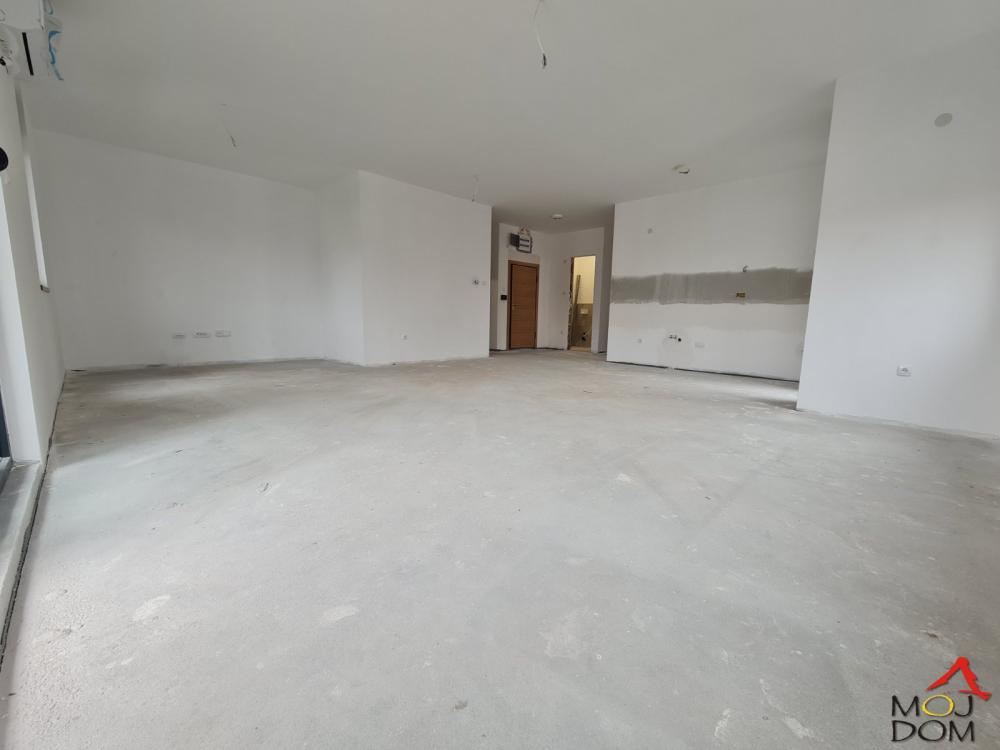 Slika 2 - Stan,NOVI SAD,TELEP,kv: 144, € 348600, ID: 1029199