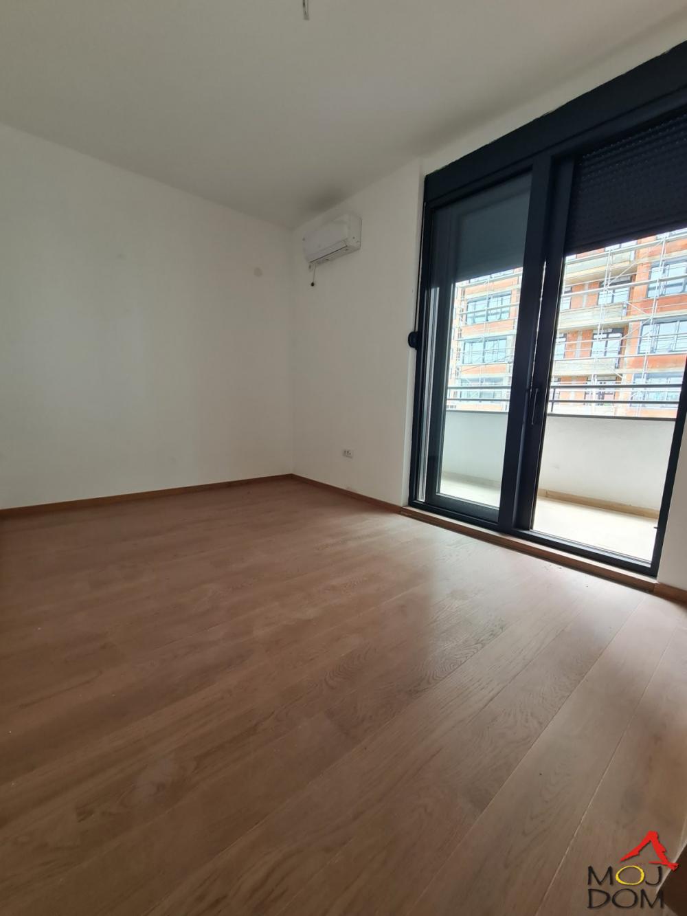 Slika 6 - Stan,NOVI SAD,TELEP,kv: 144, € 348600, ID: 1029199