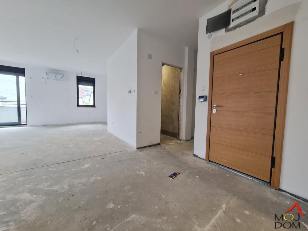 Slika 1 - Stan,NOVI SAD,TELEP,kv: 144, € 348600, ID: 1029199