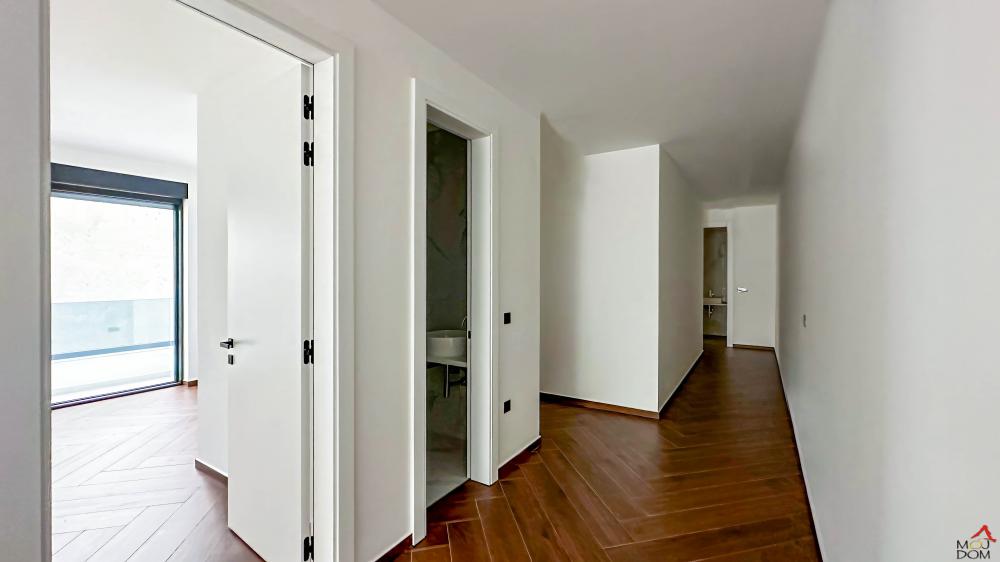 Slika 4 - Stan,NOVI SAD,NOVO NASELJE,kv: 164, € 486000, ID: 1029740