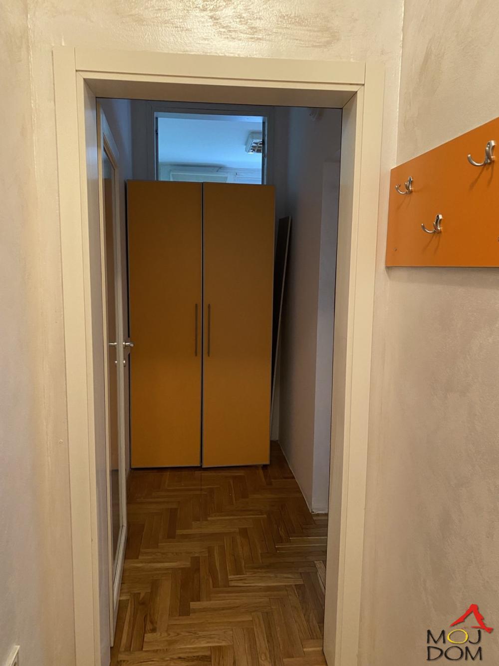 Slika 4 - Stan,NOVI SAD,GRBAVICA,kv: 24, € 88600, ID: 1030208