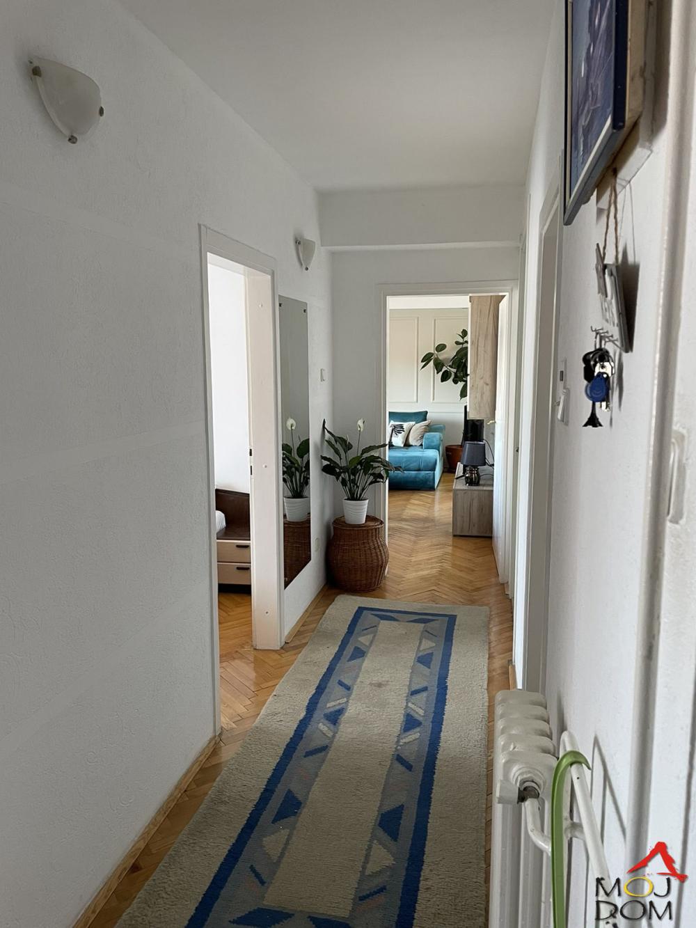 Slika 8 - Stan,NOVI SAD,CENTAR,kv: 91, € 278100, ID: 1030348