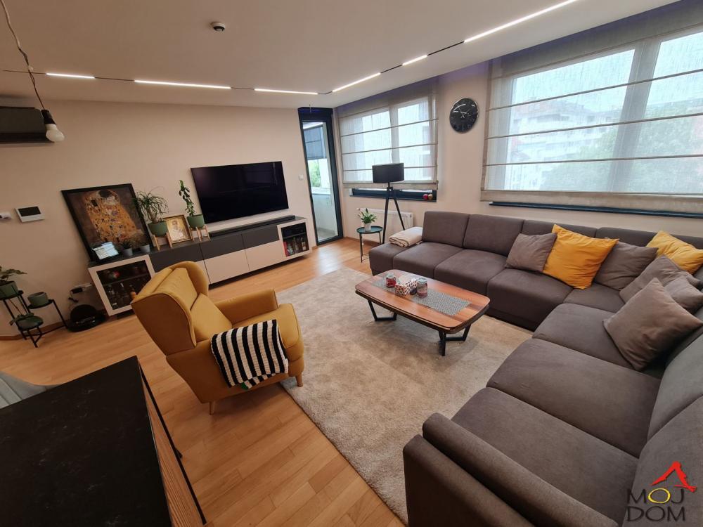 Slika 1 - Stan,NOVI SAD,CARA DUŠANA,kv: 69, € 236900, ID: 1030385