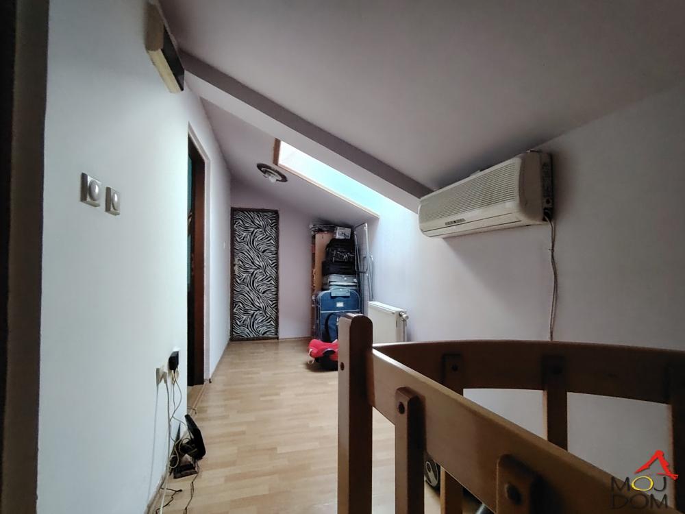 Slika 11 - Stan,NOVI SAD,GRBAVICA,kv: 81, € 185400, ID: 1029834