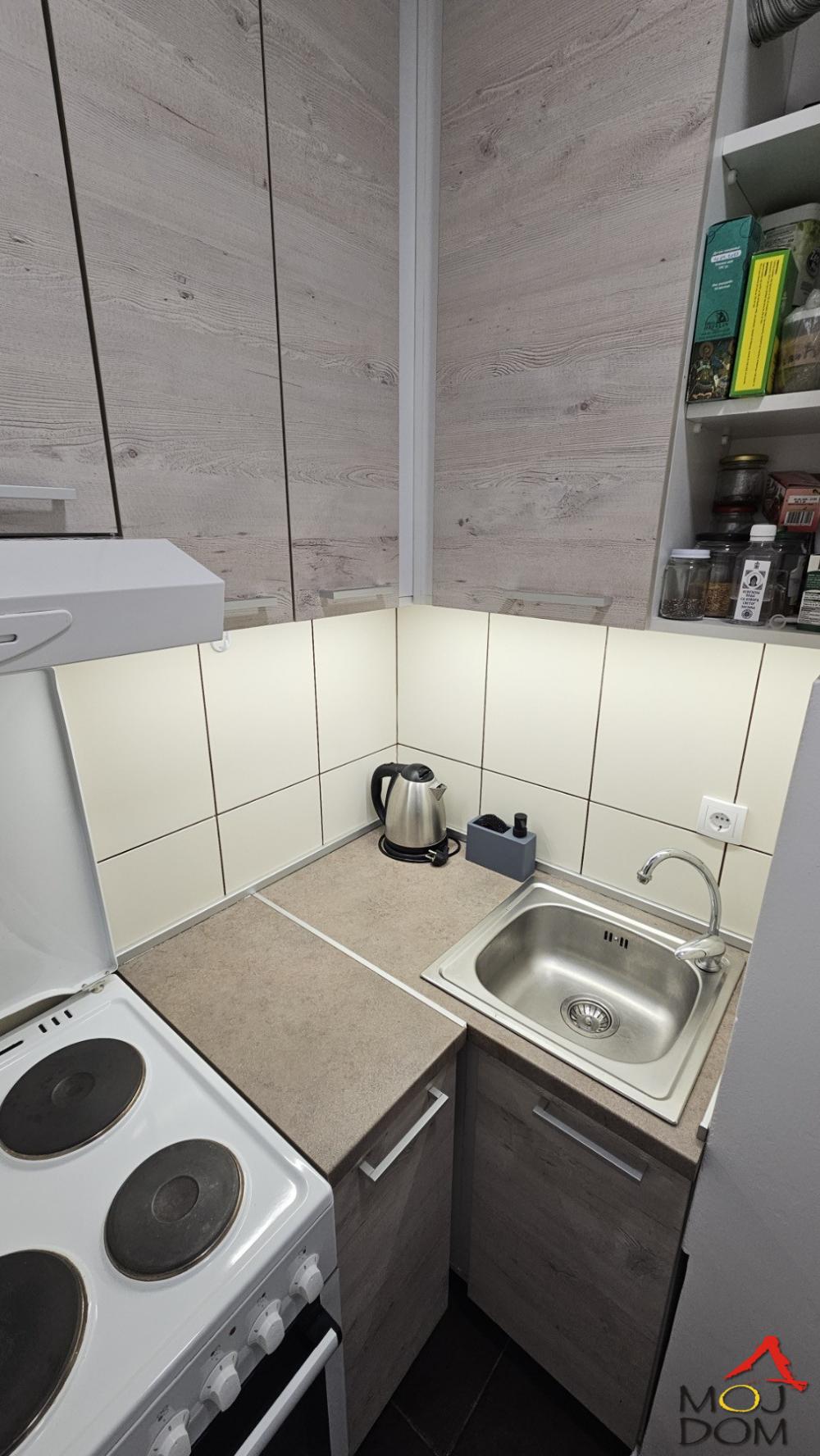 Slika 11 - Stan,NOVI SAD,SOCIJALNO,kv: 39, € 133900, ID: 1030469