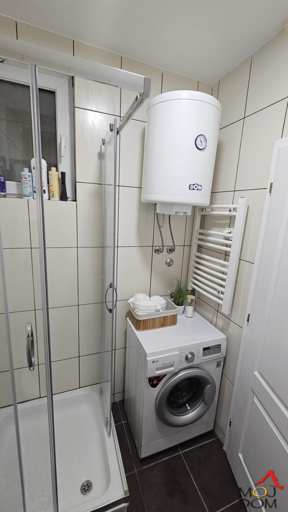 Slika 9 - Stan,NOVI SAD,SOCIJALNO,kv: 39, € 133900, ID: 1030469