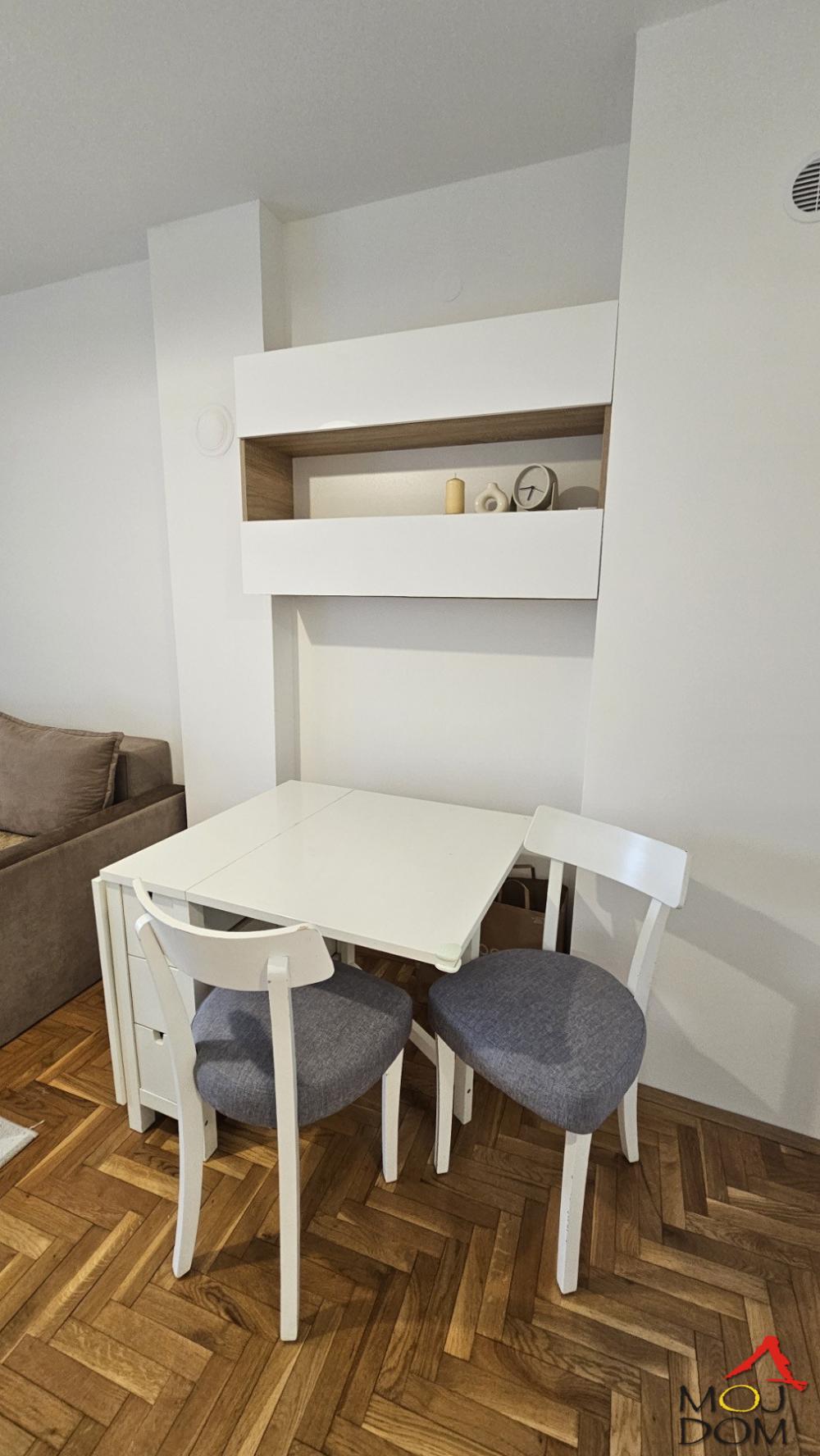 Slika 6 - Stan,NOVI SAD,SOCIJALNO,kv: 39, € 133900, ID: 1030469