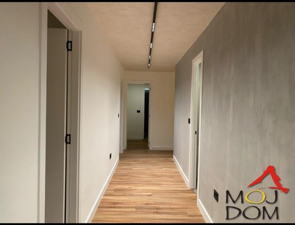 Slika 11 - Stan,NOVI SAD,CENTAR,kv: 119, € 363400, ID: 1030596