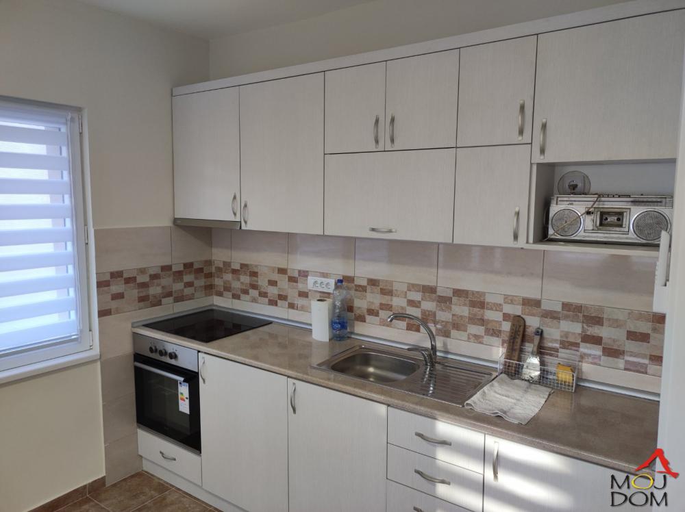 Slika 4 - Stan,NOVI SAD,CARA DUŠANA,kv: 34, € 81400, ID: 1030266
