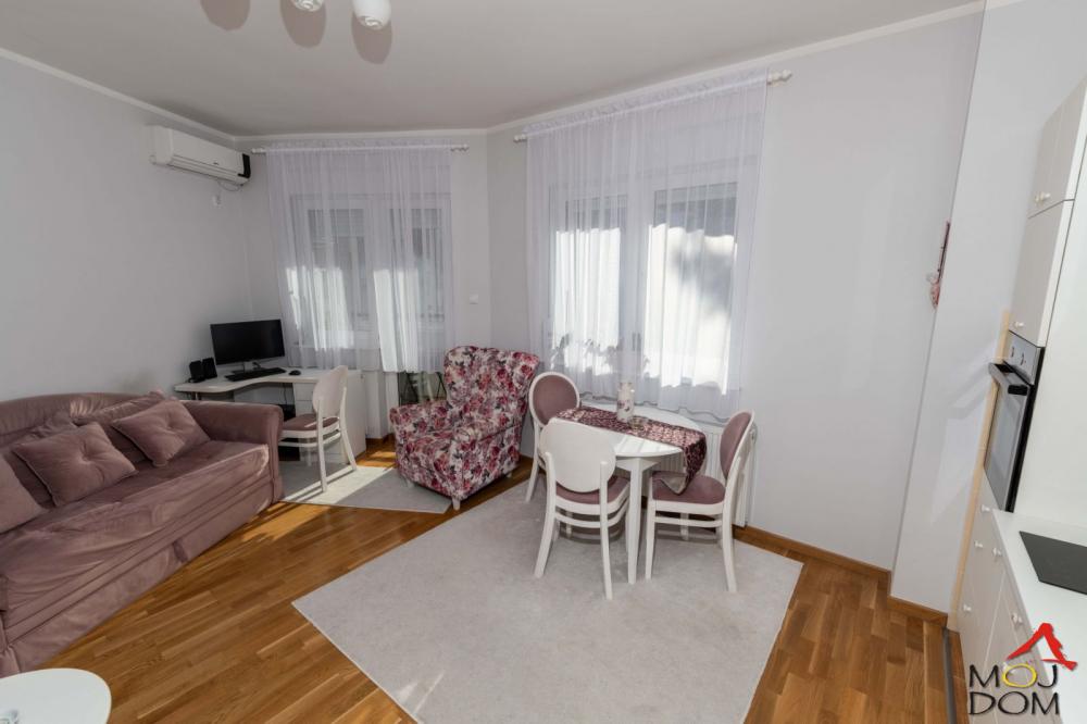 Slika 1 - Stan,NOVI SAD,GRBAVICA,kv: 34, € 130800, ID: 1030550