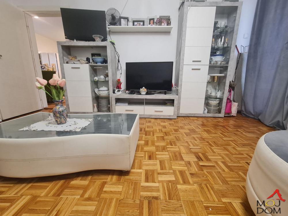 Slika 5 - Stan,NOVI SAD,AVIJACIJA,kv: 64, € 159500, ID: 1028637