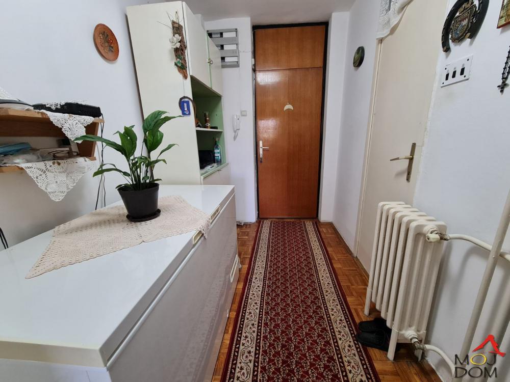 Slika 10 - Stan,NOVI SAD,ŠARENGRAD,kv: 56, € 133900, ID: 1005499