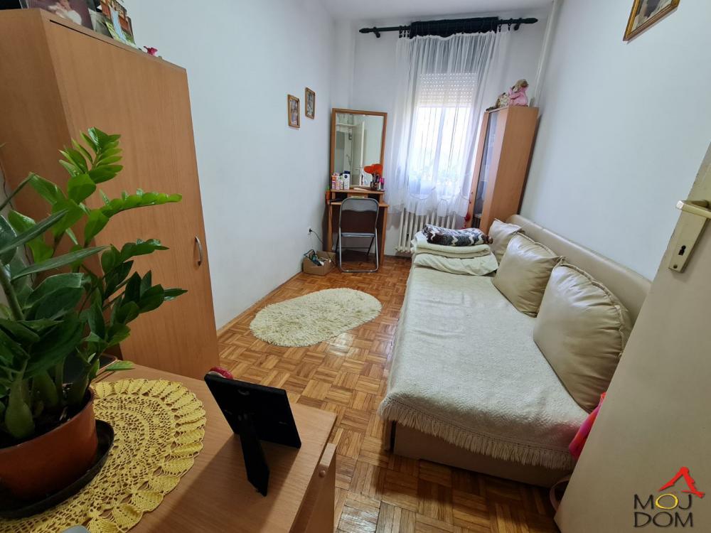 Slika 5 - Stan,NOVI SAD,ŠARENGRAD,kv: 56, € 133900, ID: 1005499