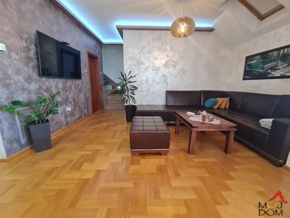 Glavna slika -Stan,NOVI SAD,DETELINARA,kv: 107, € 206000, ID: 1026840