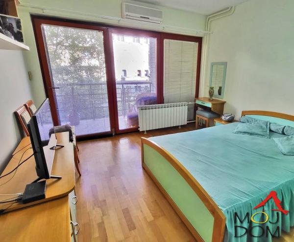 Slika 10 - Stan,NOVI SAD,CENTAR,kv: 163, € 556000, ID: 1027410