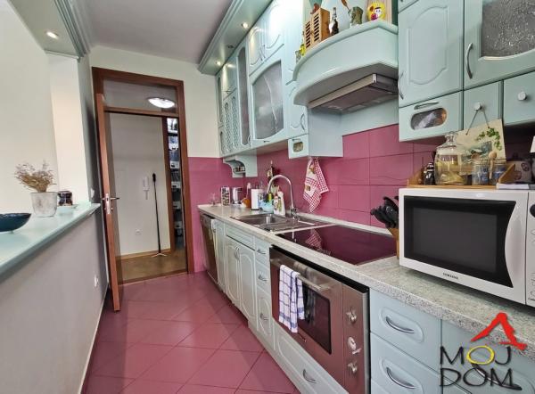 Slika 5 - Stan,NOVI SAD,CENTAR,kv: 163, € 556000, ID: 1027410