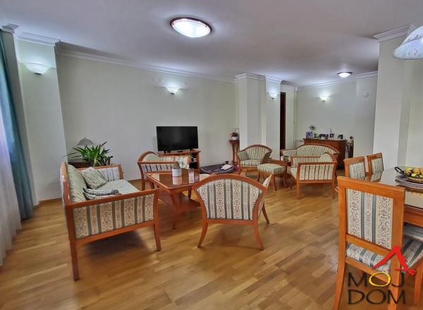 Slika 8 - Stan,NOVI SAD,CENTAR,kv: 163, € 556000, ID: 1027410