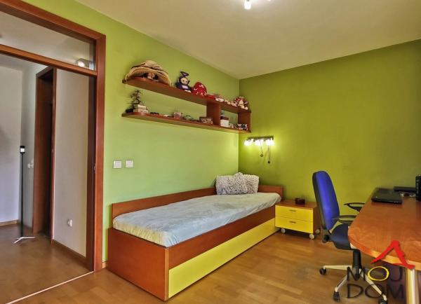 Slika 11 - Stan,NOVI SAD,CENTAR,kv: 163, € 556000, ID: 1027410