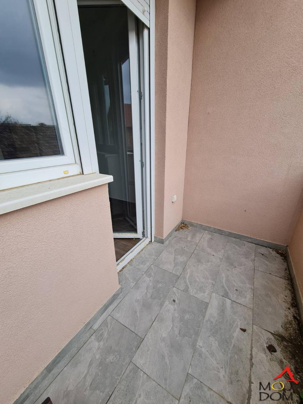 Slika 9 - Stan,NOVI SAD,ADICE,kv: 66, € 122300, ID: 1027970