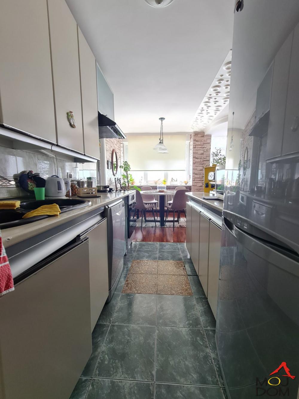 Slika 9 - Stan,NOVI SAD,NOVO NASELJE,kv: 84, € 236900, ID: 1028229