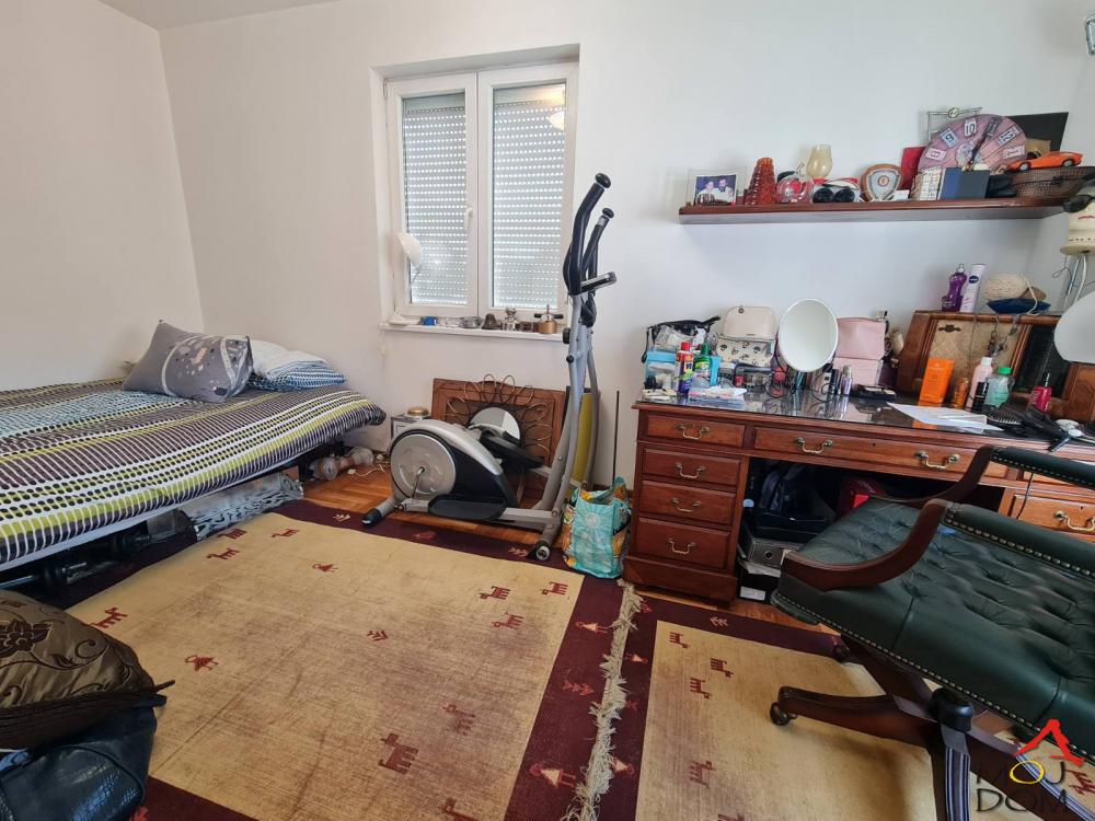 Slika 4 - Stan,NOVI SAD,NOVO NASELJE,kv: 78, € 185400, ID: 1028564