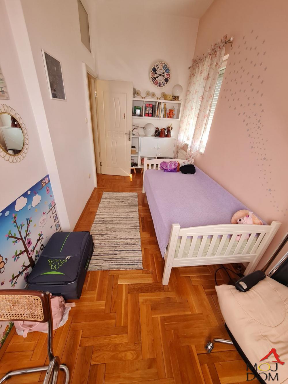 Slika 9 - Stan,NOVI SAD,NOVO NASELJE,kv: 78, € 185400, ID: 1028564
