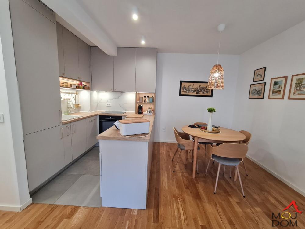 Slika 7 - Stan,NOVI SAD,ŠONSI,kv: 58, € 206000, ID: 1029097