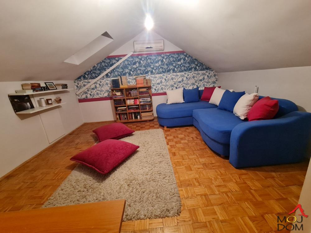 Slika 11 - Stan,NOVI SAD,CENTAR,kv: 88, € 189500, ID: 1029717