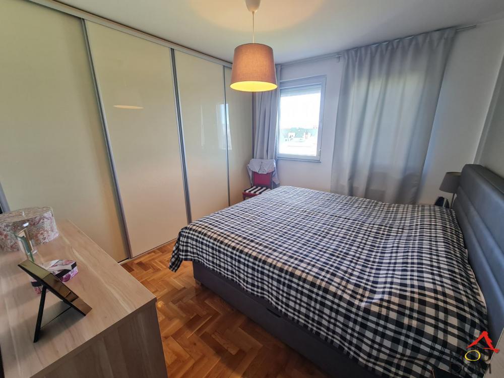 Slika 9 - Stan,NOVI SAD,PODBARA,kv: 47, € 175000, ID: 1029839